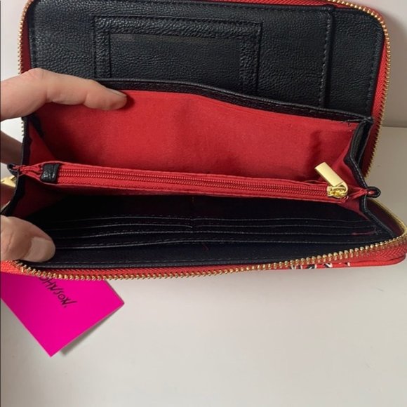 NWT Betsey Johnson Red Wallet with Gift Box - Picture 6 of 9